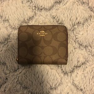 Original Coach wallet. Never used. NWT.
